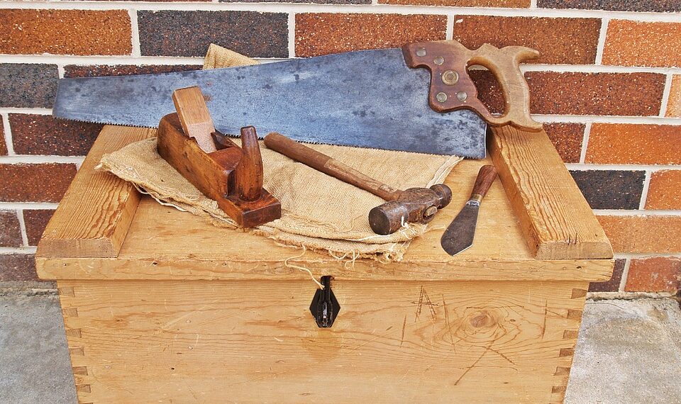 Protect Yourself and Your Tools: Toolbox Safety Tips for Homeowners