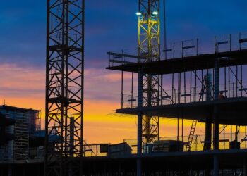 Crane Safety: How to Ensure a Safe Workplace
