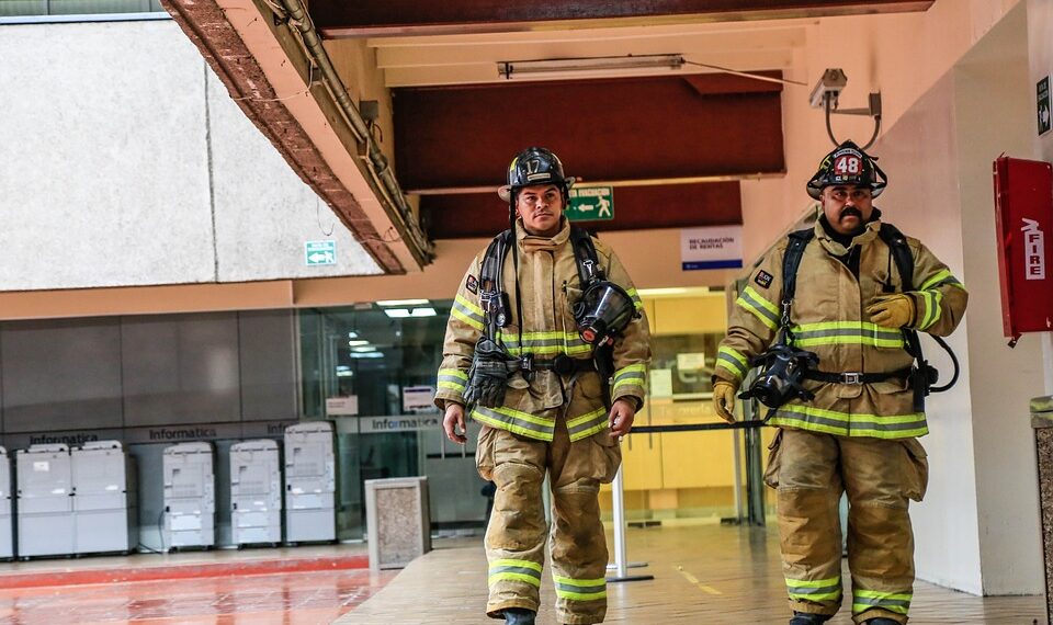 Fire Safety: How to Put Out a Fire Quickly and Safely