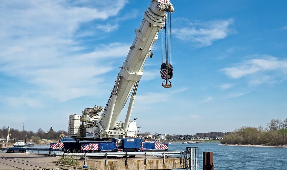 Crane Safety: The Key to Avoiding Accidents