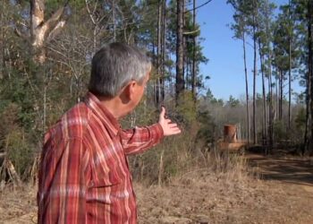 Trailer – No Place to Hang Out: The Danger of Oil Sites